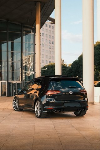 Volkswagen Golf R300 4Motion DsG 2015
