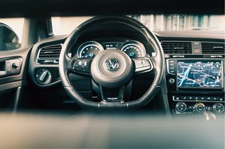 Volkswagen Golf R300 4Motion DsG 2015