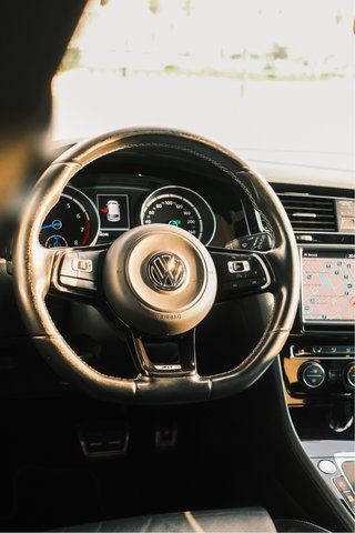Volkswagen Golf R300 4Motion DsG 2015