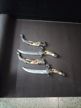 Juego de 2 Dagas Decorativas