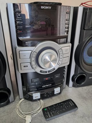 Stereo Sony Genezi