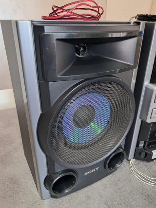 Stereo Sony Genezi