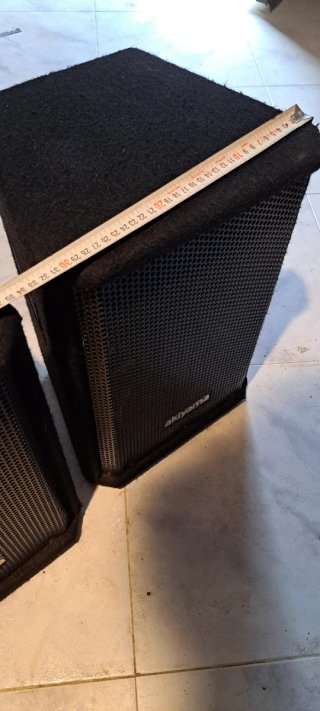 Altavoces Akiyama Negros