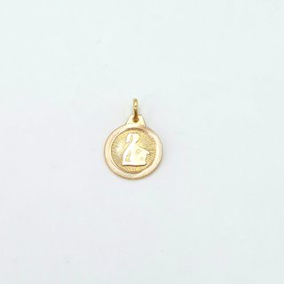 Medalla de oro de 18k. Mujer. 0.89 gr.