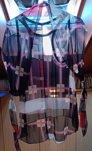 Blusa sin mangas tela fina talla M