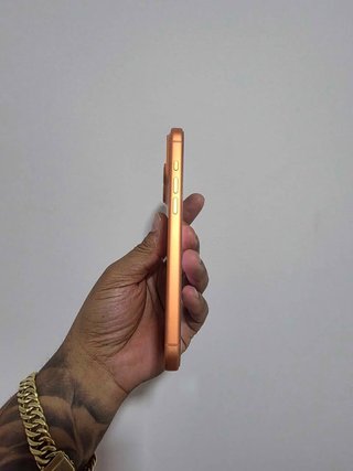 iPhone 17 Pro Max Naranja