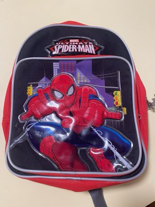 Lote de mochilas y bandoleras