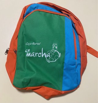 Lote de mochilas y bandoleras