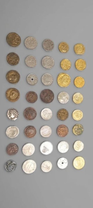 Lote 135 réplicas numismáticas