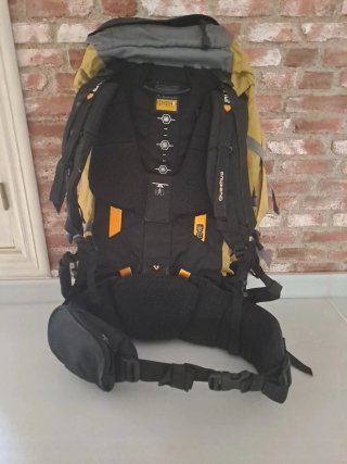 Mochila de travesía Quechua 60L forclaz 60 symbium