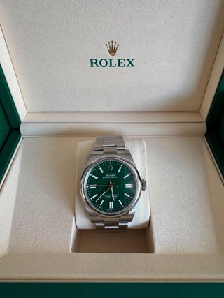 Rolex Oyster Perpetual 41mm Verde 2026 NUEVO