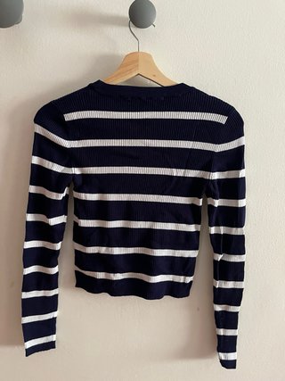 Jersey de rayas azul y blanco