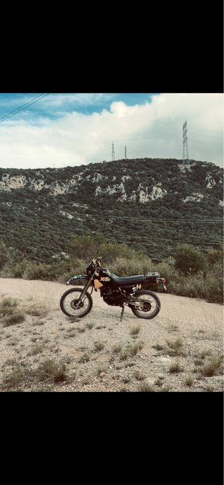 Yamaha XT 350,solo cambios de mi interes,ofrecer