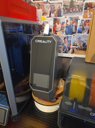 Creality K1C 2025 + CFS-C + Secador + 5 filamentos