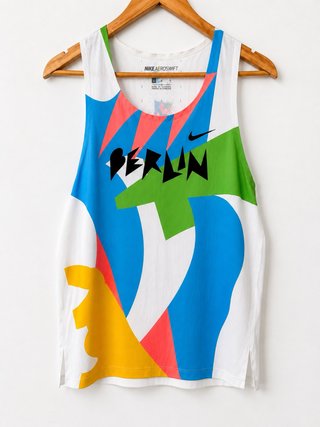 Camiseta Nike Aeroswift Berlin Talla L