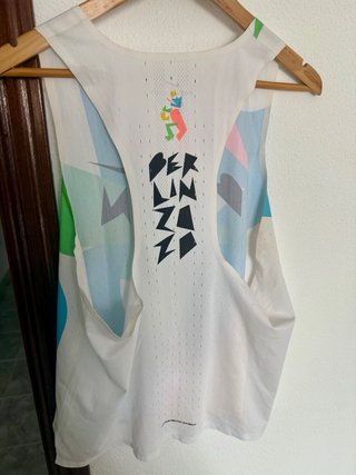 Camiseta Nike Aeroswift Berlin Talla L