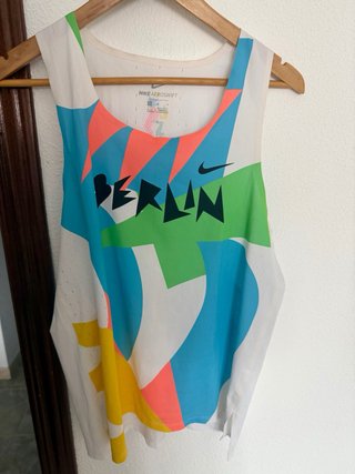 Camiseta Nike Aeroswift Berlin Talla L