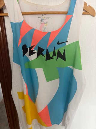 Camiseta Nike Aeroswift Berlin Talla L