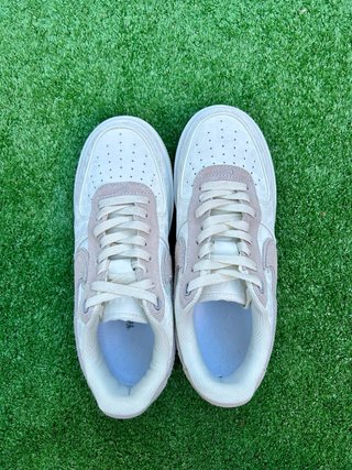 Nike Air Force 1 Blancas y Beige
