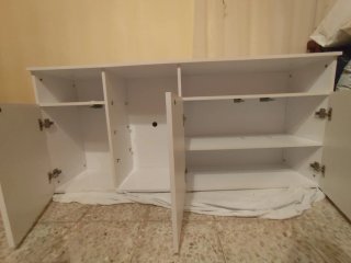 Mueble auxiliar blanco y beige