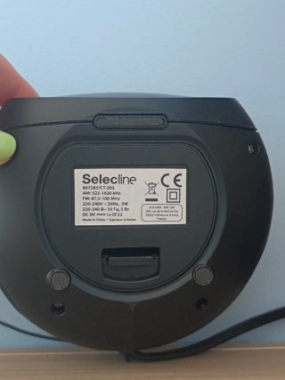 Reloj despertador con radio