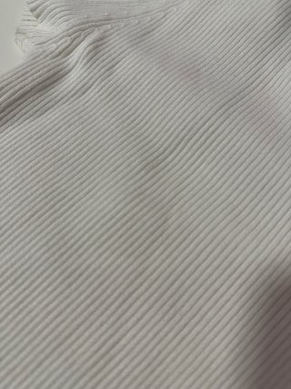Top blanco talla XS