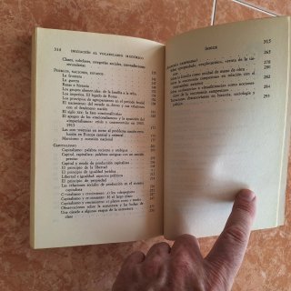 Libro Iniciación al vocabulario del análisis histó