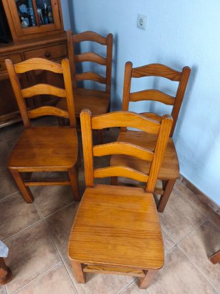 Lote 4 sillas madera para RESTAURAR / MANITAS /DIY