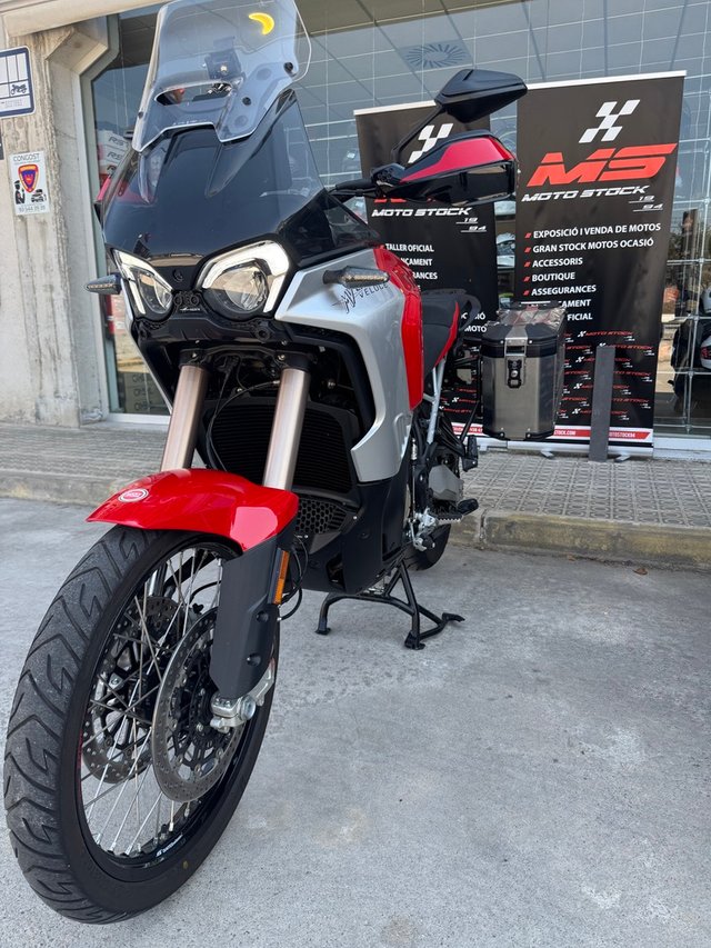 MV Agusta Enduro Veloce 2026 - 2106 km
