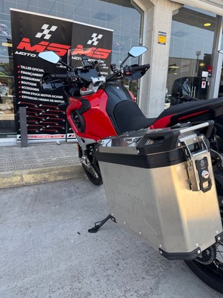 MV Agusta Enduro Veloce 2026 - 2106 km