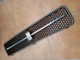 Seat 127 Parrilla Frontal