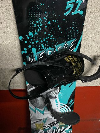 Tabla Snowboard con Fijaciones y botas incluidas
