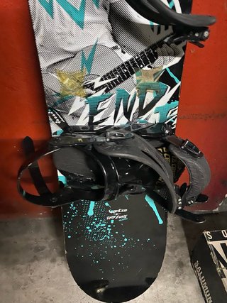 Tabla Snowboard con Fijaciones y botas incluidas