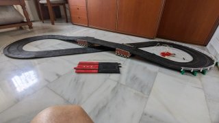 Circuito Scalextric y otro compatible Superslot