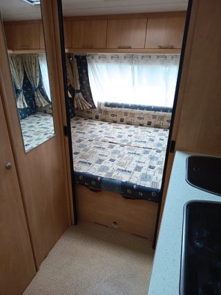 Caravana Bürstner 425 TS