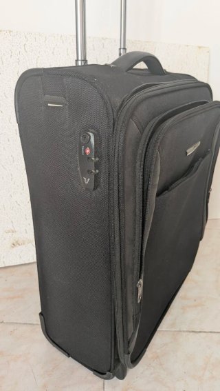 Maleta Cabina Roncato 2 Ruedas Negra