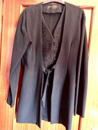 Chaqueta + Chaleco Bordado Negro 2 en 1