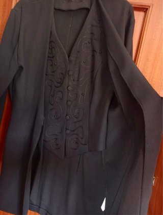 Chaqueta + Chaleco Bordado Negro 2 en 1
