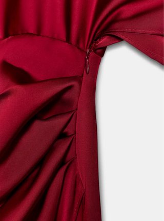 Vestido Zara capa satinado viral