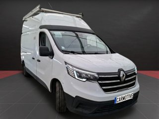 Renault Trafic L2H2 150CV con Baca y Escalera