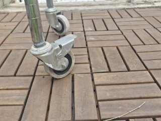Estantería de acero inoxidable con ruedas