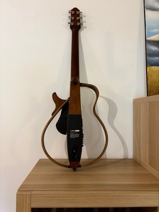 Guitarra Yamaha SLG200S NT Silent