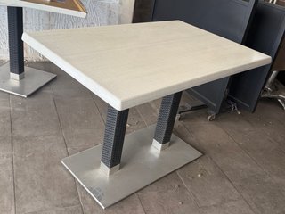 Lote 13 mesas restaurante madera y metal