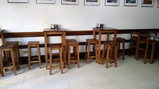 Mobiliario hosteleria. Sillas, mesas taburetes bar