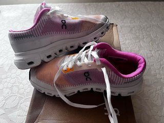 Zapatillas On Cloud Mujer Beige/Rosa