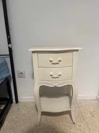 Mesilla de noche blanca de madera