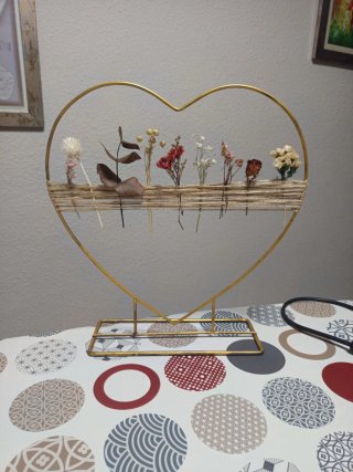 Centro de mesa corazón flores secas