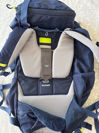 Mochila Quechua 28L senderismo montaña