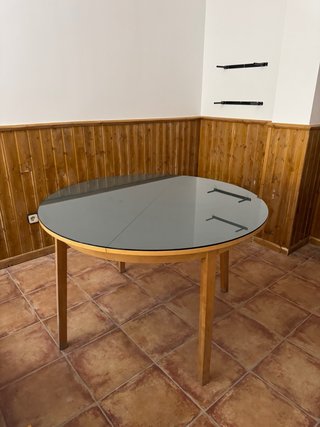 Mesa redonda extensible cristal ahumado