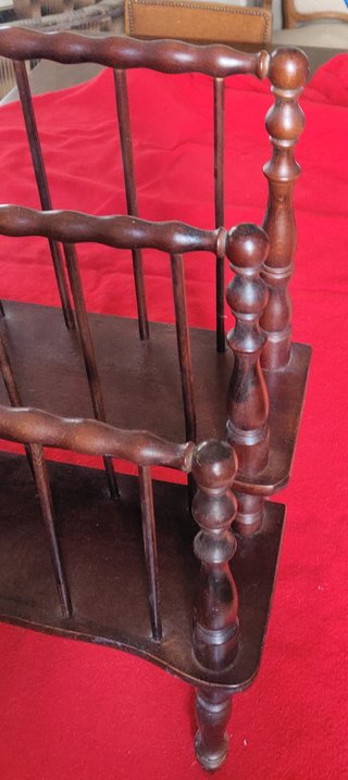 Revistero de madera vintage